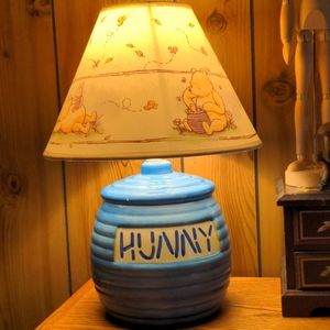 Vintage Winnie the Pooh hunny pot lamp